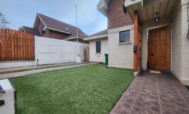 Bella Casa en Arriendo Alto El Manzano Til Til