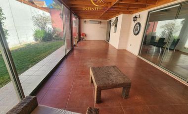 Amplia Casa en Arriendo en Alto El Manzano Til Til
