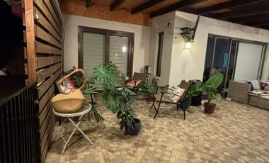 Espectacular casa con Piscina en arriendo Alto EL Manzano Til Til