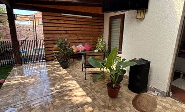 Espectacular casa con Piscina en arriendo Alto EL Manzano Til Til