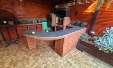 Espectacular casa con Piscina en arriendo Alto EL Manzano Til Til