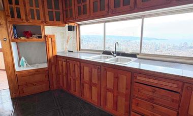 Se arrienda casa grande de 2 pisos Santa Inés villa independencia Viña del Mar