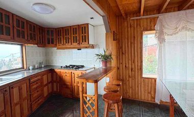 Se arrienda casa grande de 2 pisos Santa Inés villa independencia Viña del Mar