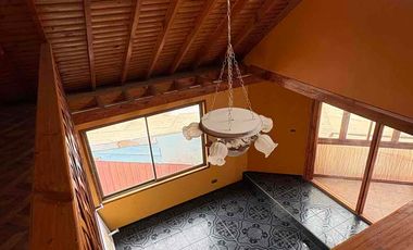 Se arrienda casa grande de 2 pisos Santa Inés villa independencia Viña del Mar