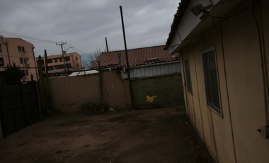 Casa con amplio terreno en Quillota en Pob. Venezuela