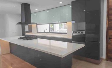 Hermosa Residencia en Venta en la Gran Reserva