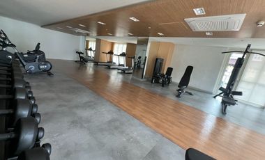 2 Bedrooms 65sqm condo unit For Sale High End Condo near Mall of Asia