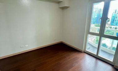 2 Bedrooms 65sqm condo unit For Sale High End Condo near Mall of Asia