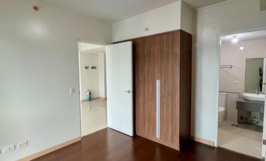 2 Bedrooms 65sqm condo unit For Sale High End Condo near Mall of Asia