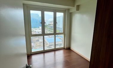 2 Bedrooms 65sqm condo unit For Sale High End Condo near Mall of Asia