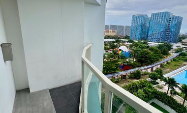 2 Bedrooms 65sqm condo unit For Sale High End Condo near Mall of Asia