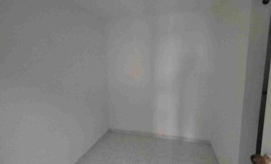 ‼️ Venta de Casa de dos Pisos en Conjunto Cerrado 
Al Oriente por la calle 8 de la ciudad de Neiva ‼️