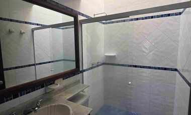 ‼️ Venta de Casa de dos Pisos en Conjunto Cerrado 
Al Oriente por la calle 8 de la ciudad de Neiva ‼️
