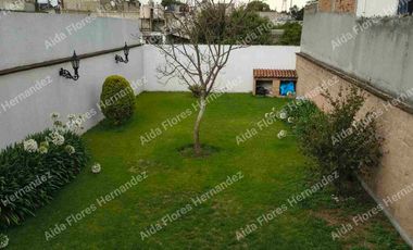 Gran residencia estilo mexicano de lujo $4,700,000.0 Santa Ana Tlapaltitlan entre Tollocan y Las Torres   abierto a tratar