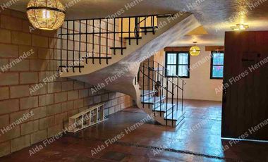 Gran residencia estilo mexicano de lujo $4,700,000.0 Santa Ana Tlapaltitlan entre Tollocan y Las Torres   abierto a tratar