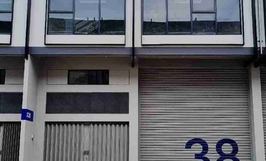 disewakan gudang  starhub brandnew 3 lantai konteiner 40feet ada 2 unit