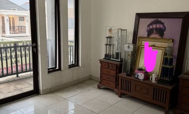 Rumah Luas Nego Sampai Deal di Lokasi Favourite Legenda Wisata Cibubur