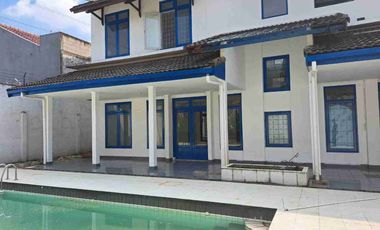 Villa Andara dengan Swimming Pool