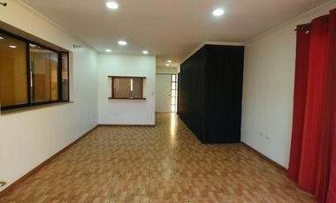 Se Arrienda Casa Amplia Para Familias Grandes, En Peñaflor