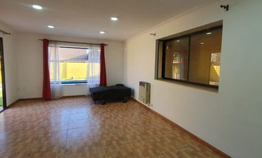Se Arrienda Casa Amplia Para Familias Grandes, En Peñaflor