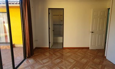 Se Arrienda Casa Amplia Para Familias Grandes, En Peñaflor
