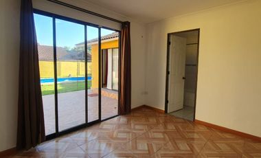 Se Arrienda Casa Amplia Para Familias Grandes, En Peñaflor