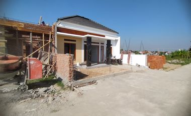 Dipasarkan : Rumah minimalis nyaman & modern!