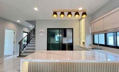 🏡✨ Luxury House for Sale / Rent at Setthasiri Bangna–Suvarnabhumi | Auspicious House No. 888/44