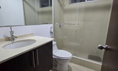 Casa en Venta en Samborondón - Urbanización Las Riberas, Guayas Ecuador