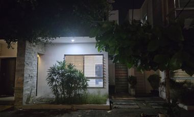 Casa en Venta en Samborondón - Urbanización Las Riberas, Guayas Ecuador