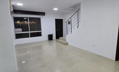 Casa en Venta en Samborondón - Urbanización Las Riberas, Guayas Ecuador