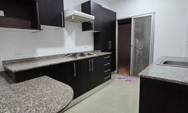 Casa en Venta en Samborondón - Urbanización Las Riberas, Guayas Ecuador