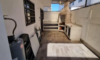 Casa en Renta Amueblada en Fraccionamiento Altabrisa Premier