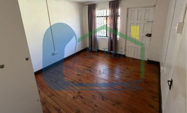 OPORTUNIDAD CASA PARA REMODELAR