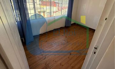 OPORTUNIDAD CASA PARA REMODELAR