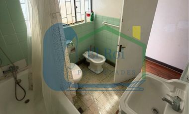 OPORTUNIDAD CASA PARA REMODELAR