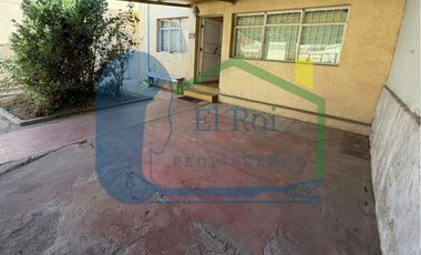 OPORTUNIDAD CASA PARA REMODELAR
