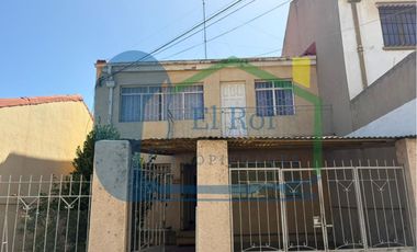 OPORTUNIDAD CASA PARA REMODELAR