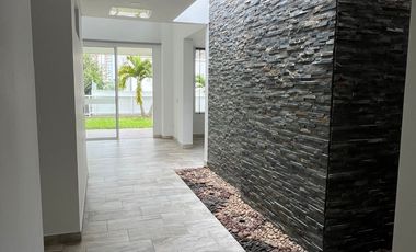 Casa semicampestre en renta en el norte de Armenia
