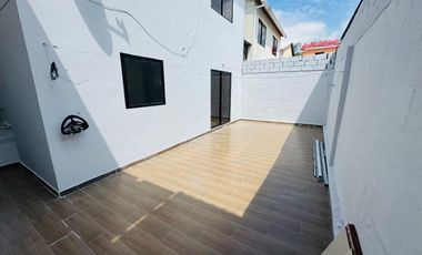 Alquilo casa en Villa Club