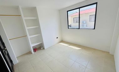 Alquilo casa en Villa Club