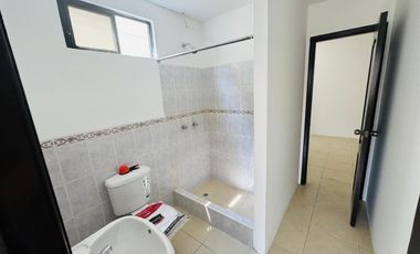 Alquilo casa en Villa Club