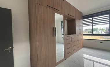 ALQUILO CASA EN URB. EL CONDADO VICOLINCI