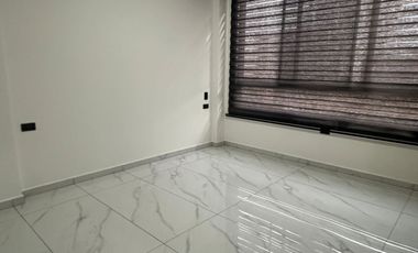 ALQUILO CASA EN URB. EL CONDADO VICOLINCI