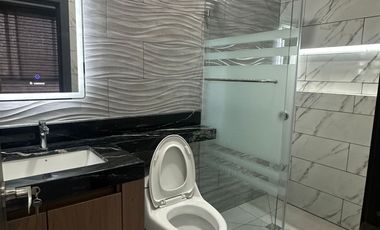 ALQUILO CASA EN URB. EL CONDADO VICOLINCI