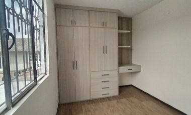 Casa en venta con habitación en planta baja y suite en la Mitad del Mundo