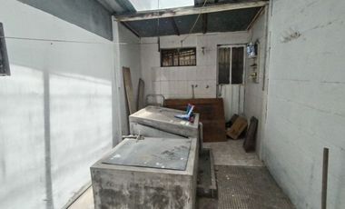 Casa en venta con habitación en planta baja y suite en la Mitad del Mundo
