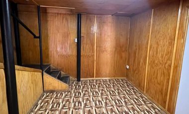 Casa esquina de 3 pisos en arriendo, Talagante