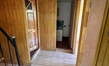 Casa esquina de 3 pisos en arriendo, Talagante