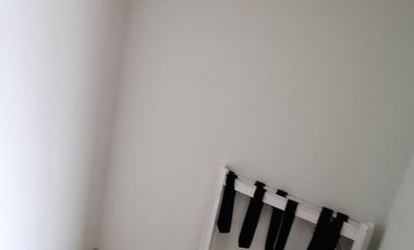 ALQUILO MODERNO DPTO AMOBLADO  1 DORMITORIO VISTA INTERNA C/COCHERA